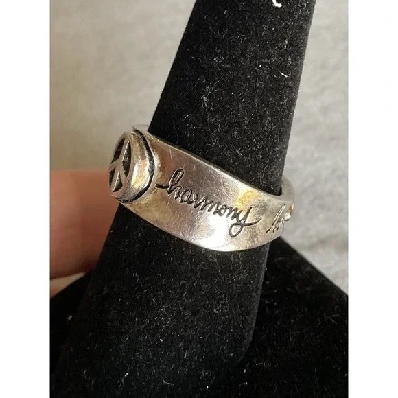 925 LA Stamped Sterling Silver Peace Love Harmony Engraved Ring Size 9 - Picture 4 of 11